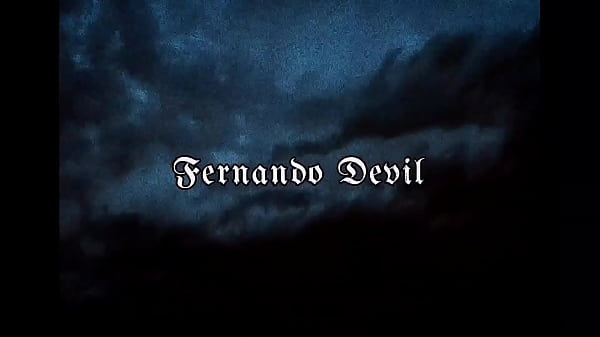 Mecânico Tava Na Borracharia Assobiando Pra Mim Então Levei Pra Casa e Ele Meteu Gostoso Até Gozar Na Minha Cara (COMPLETO)