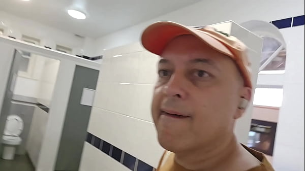 Cruising Waterloo East toilets – Jun 2025