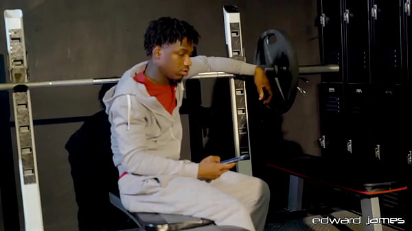 EdwardJames: Dreezy Long Gives Per Fection Ass Rimming And Rough Pounding In The Gym