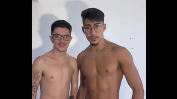 FUDENDO O PLAYBOY QUE CONHECI NA PRAIA. – FREE