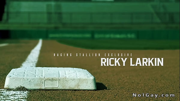 Hairy gays in an locker room threesome