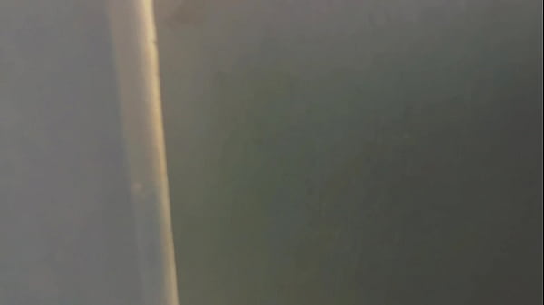 Homens heterossexuais pegos fazendo sexo gay e gritando em cima da pica.