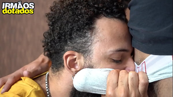 Chupando meu Amigo Hétero