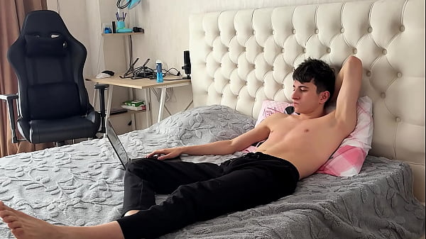 full video friend caught me jerking off, deep throat blowjob and tight ass fucking