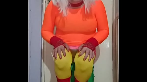 if you want to stop me doing this then feed me yours on cam for the world to see