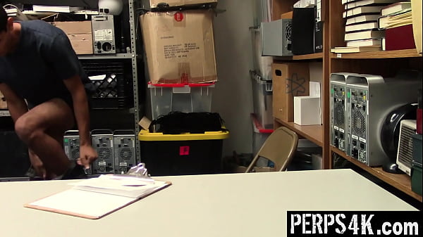 Latino Male Gets Caught Stealing a Laptop on Black Friday and Must Face the Consequences – Perps4k