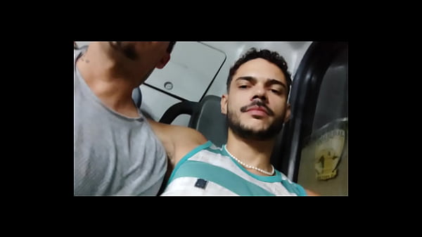 Putaria no banheiro e no ônibus