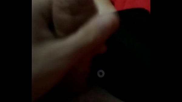 Sozinho em casa ela  mole