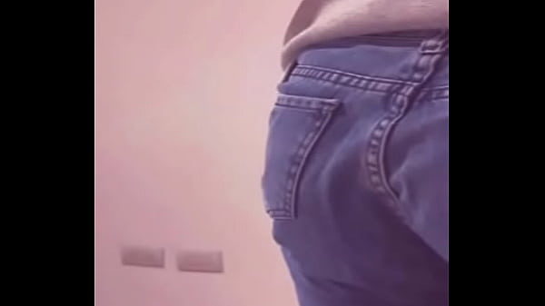 El culon de la escuela me atraganta con su verga