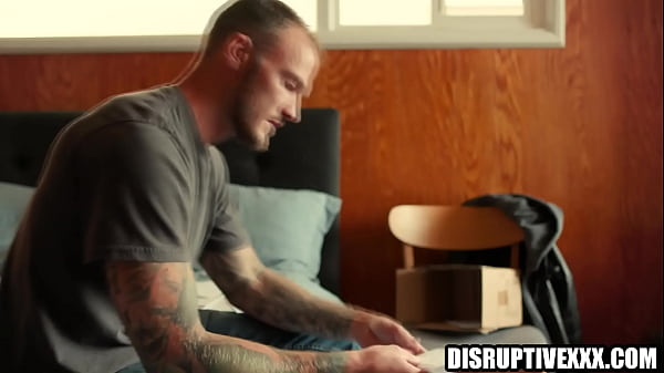 Ex-con barebacks friend’s step brother