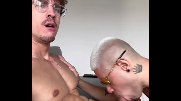 FUDENDO O MALOCA SEM DÓ.