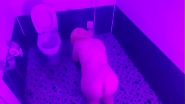 Hands-Free Cumming on Oiled Skin