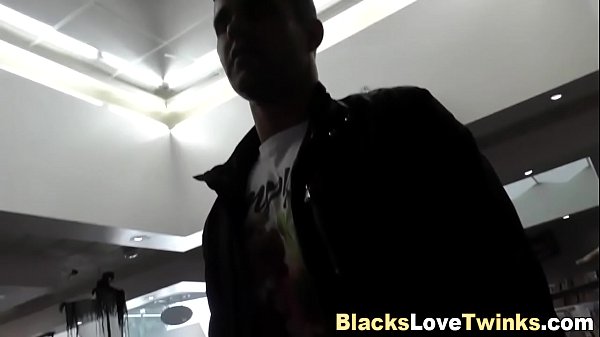 Black hunk cums on face