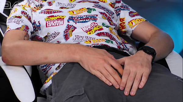 Horny Guy Uses an Auto Blow Toy That Gives his Big Hard Cock a Powerful Orgasm Making his dick throb