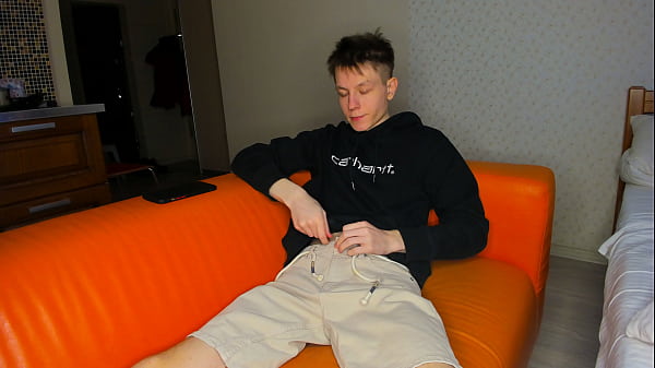 Twink Star Pinches Wet Shaft For Massive Cum Eruption